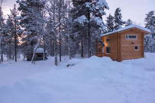 Шале Hirsi - The White Blue Wilderness Lodge Кааманен Дом для отпуска-24